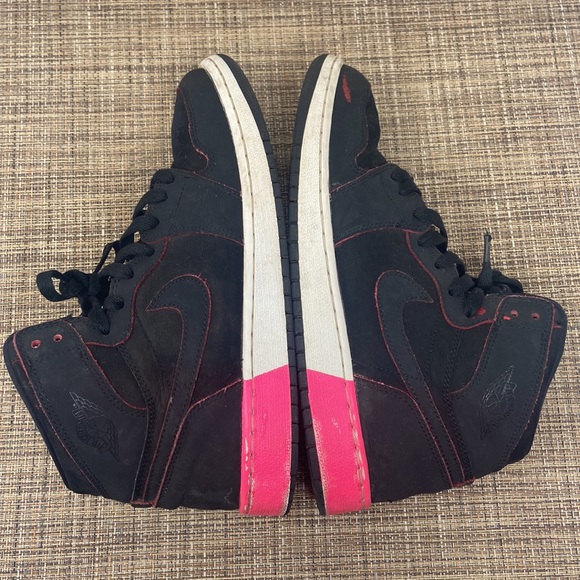 Jordan 1 Mid - Picture 6 of 9